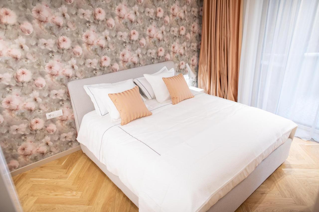 Seven Luxury Suites Тирана Экстерьер фото