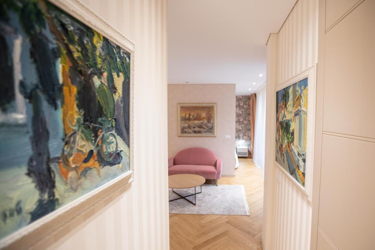 Seven Luxury Suites Тирана Экстерьер фото