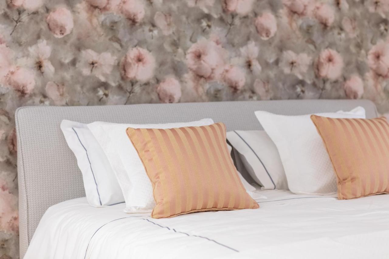 Seven Luxury Suites Тирана Экстерьер фото