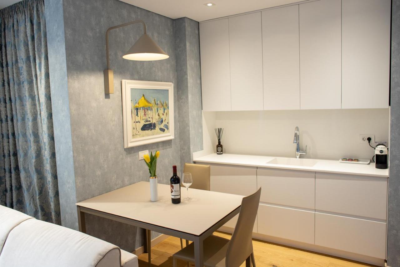 Seven Luxury Suites Тирана Экстерьер фото