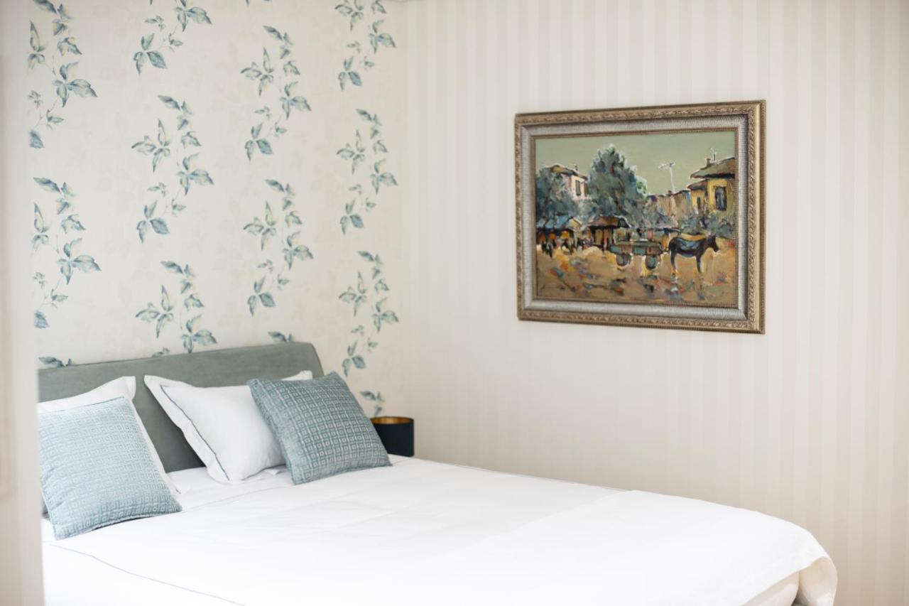 Seven Luxury Suites Тирана Экстерьер фото