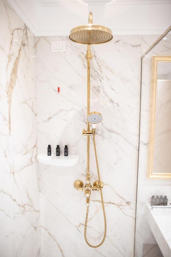Seven Luxury Suites Тирана Экстерьер фото